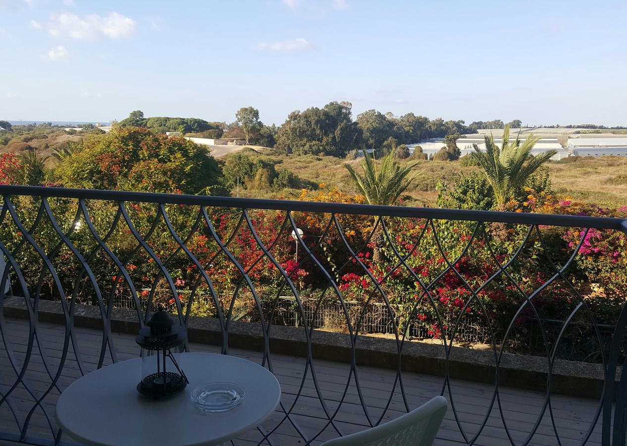 Neot Golf, Ziv'S Place Цезарея Екстериор снимка