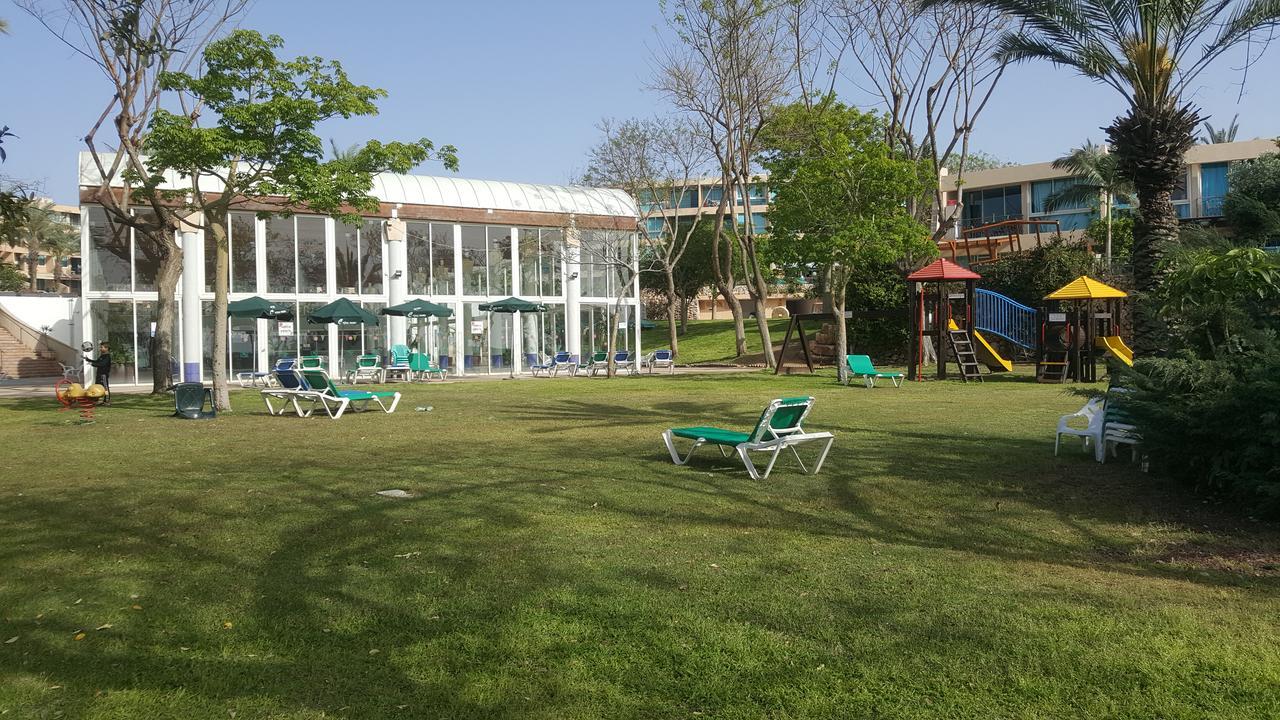 Neot Golf, Ziv'S Place Цезарея Екстериор снимка
